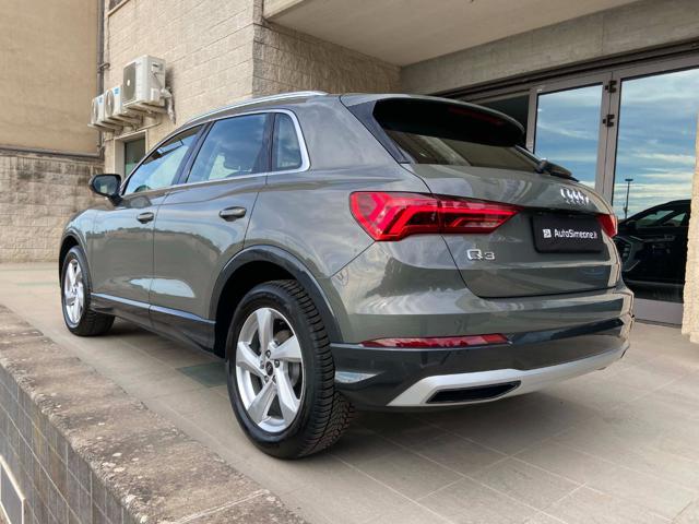 AUDI Q3 35 2.0 TDI S tronic Business Advanced COCKPIT