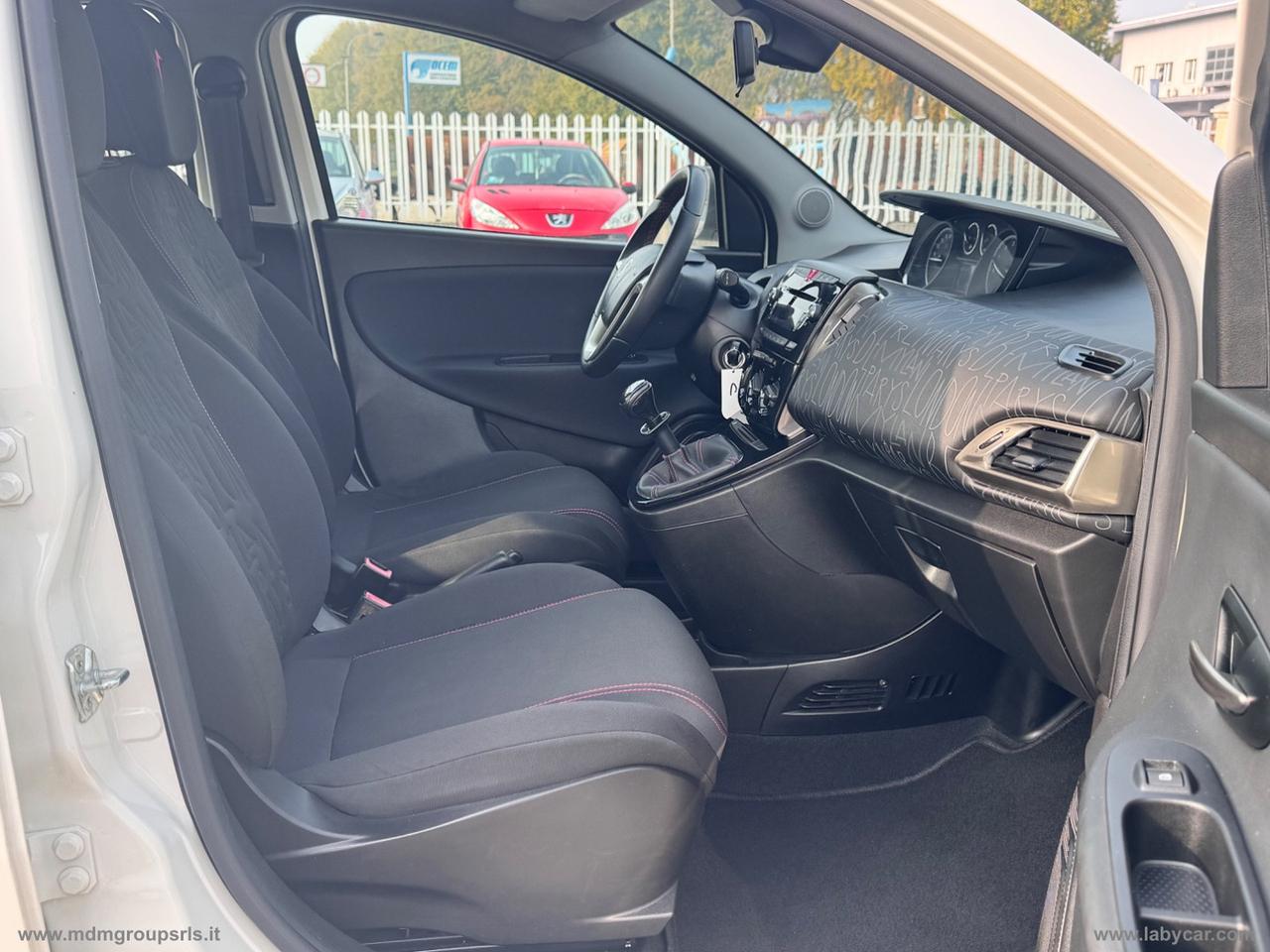 LANCIA Ypsilon 0.9 T.Air 85CV 5p.Met.Ec.Elef.