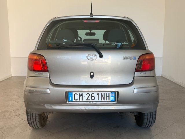 TOYOTA Yaris 1.3i 16V cat 5 porte Sol Blue