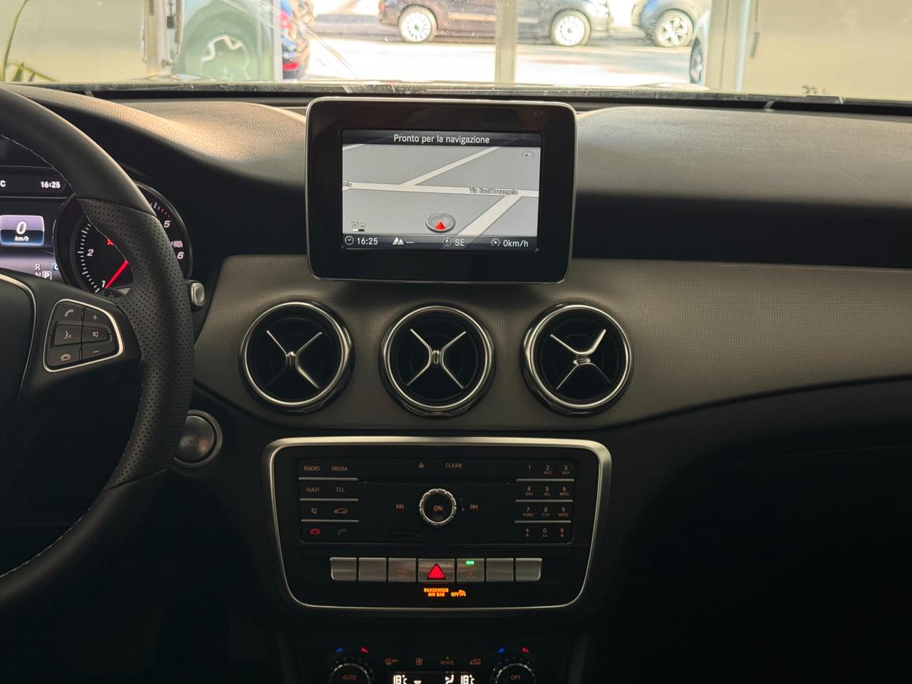 Mercedes GLA 180 d Automatic Sport