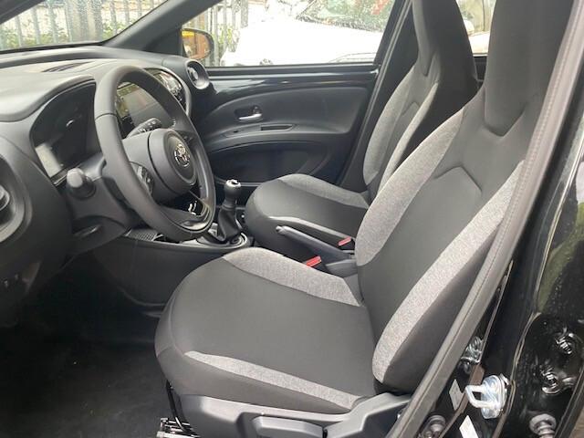 Toyota Aygo X 1.0 VVT-i 72 CV 5 porte Active S-CVT..FATTURABILE!!