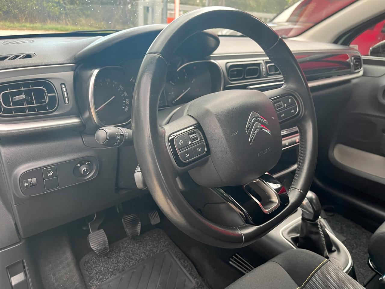Citroen C3 PureTech 82 cv Shine