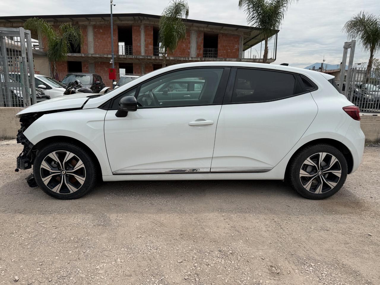 RENAULT CLIO 2023 1.6 HYBRID *AUTOM * AIRB OK
