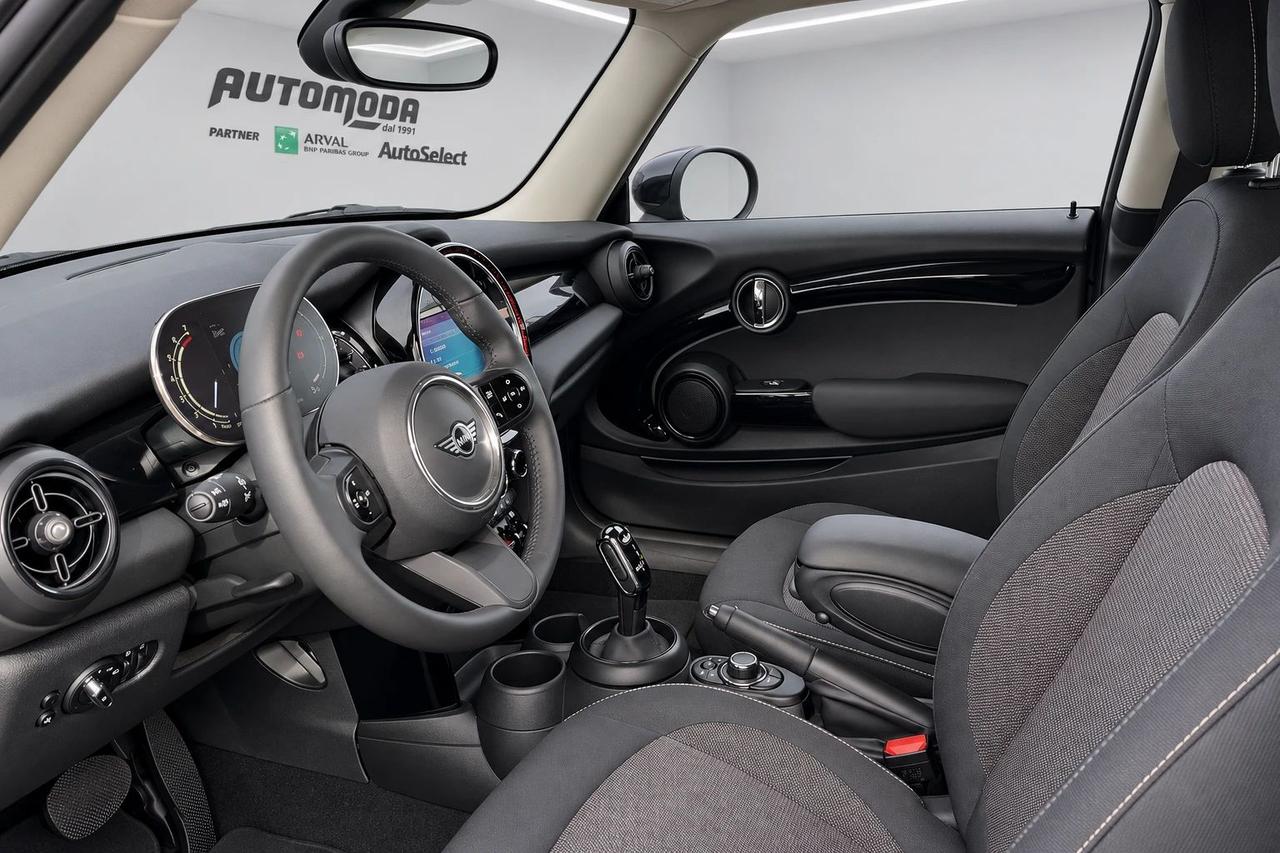 Mini Cooper 3p 1.5 Cooper Essential Premium Mid Package