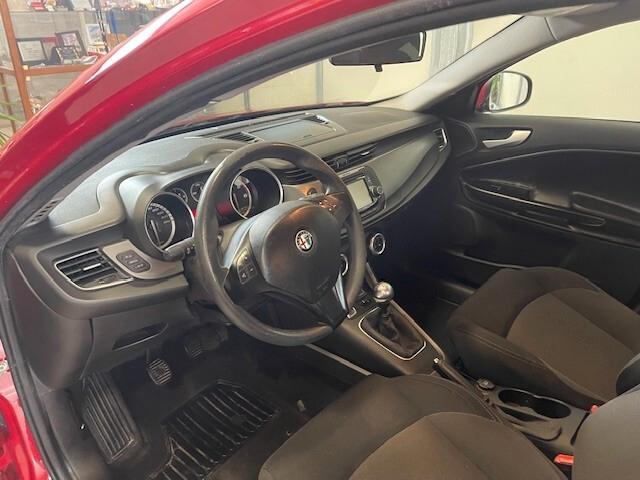 Alfa Romeo Giulietta 1.6 JTDm-2 120 CV Distinctive