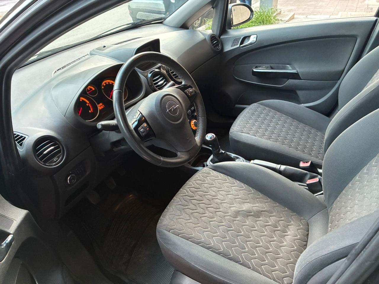 Opel Corsa 1.3CDTI 75CV 5p perfetta-13