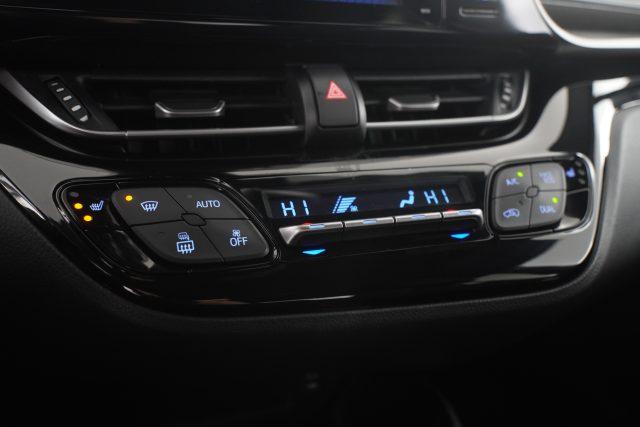 TOYOTA C-HR C-HR 1.8 Hybrid E-CVT Trend