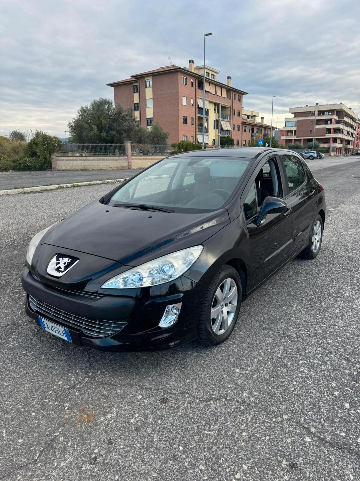 Peugeot 308 1.6 HDi 110CV 5p. Féline (6 Marce)