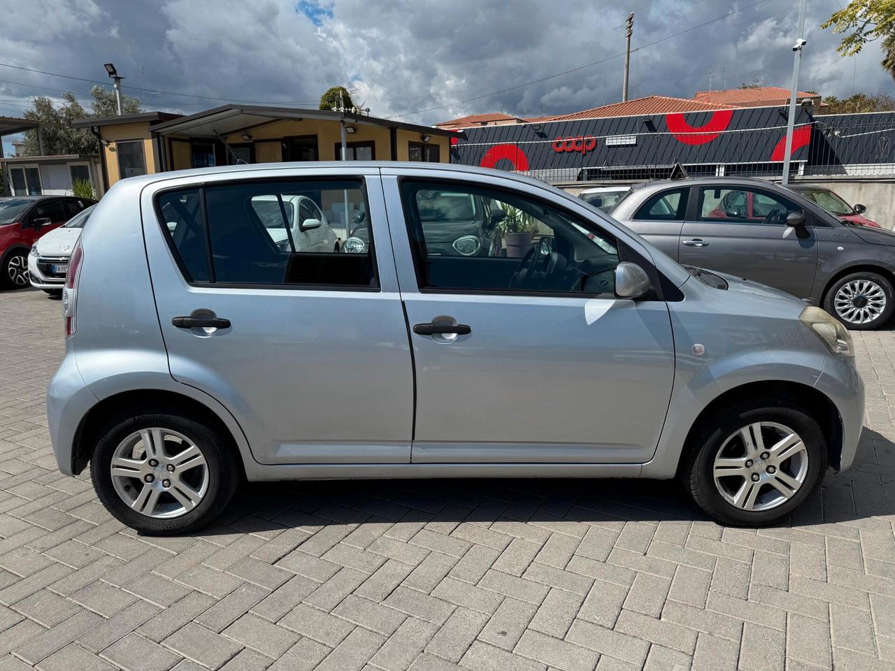 Daihatsu Sirion 1.0 69cv