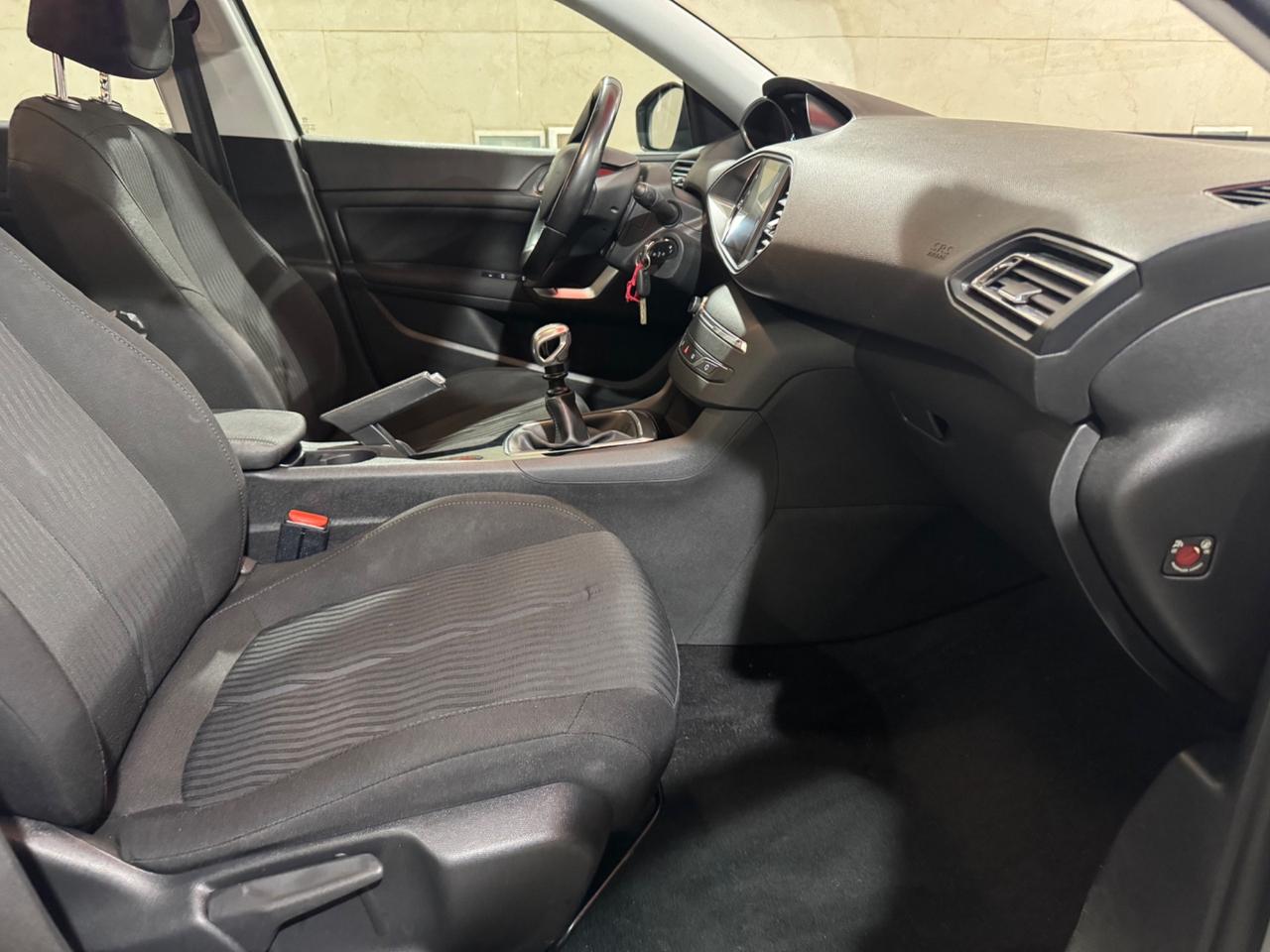 Peugeot 308 BlueHDi 120 S&S SW Business