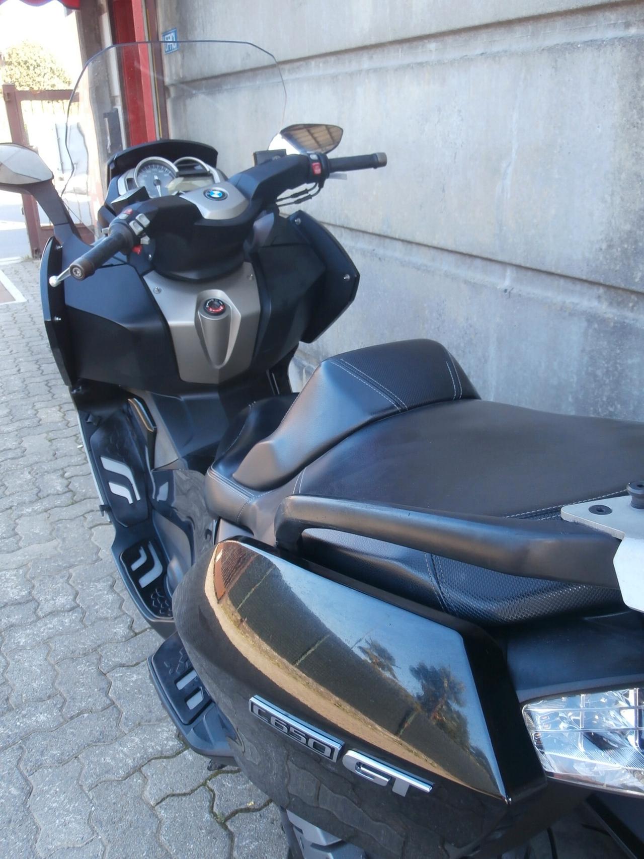Bmw C 650 GT (2011 - 15) del 2012 passaggio incluso.