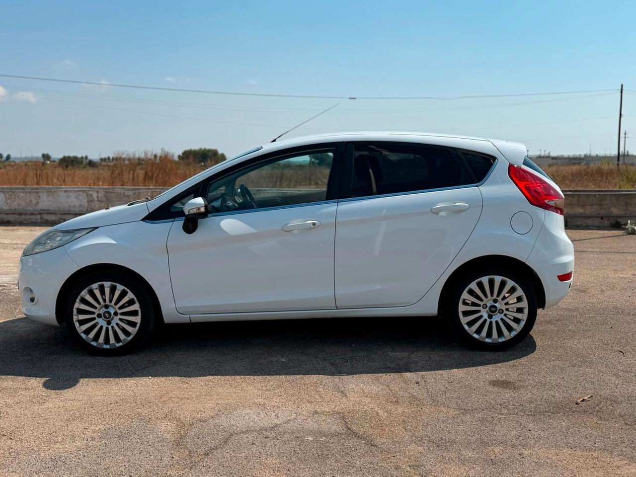 Ford Fiesta 1.4 5 porte Bz.- GPL Titanium
