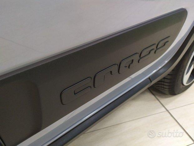 FIAT Panda 1.0 FireFly S&S Hybrid City Cross