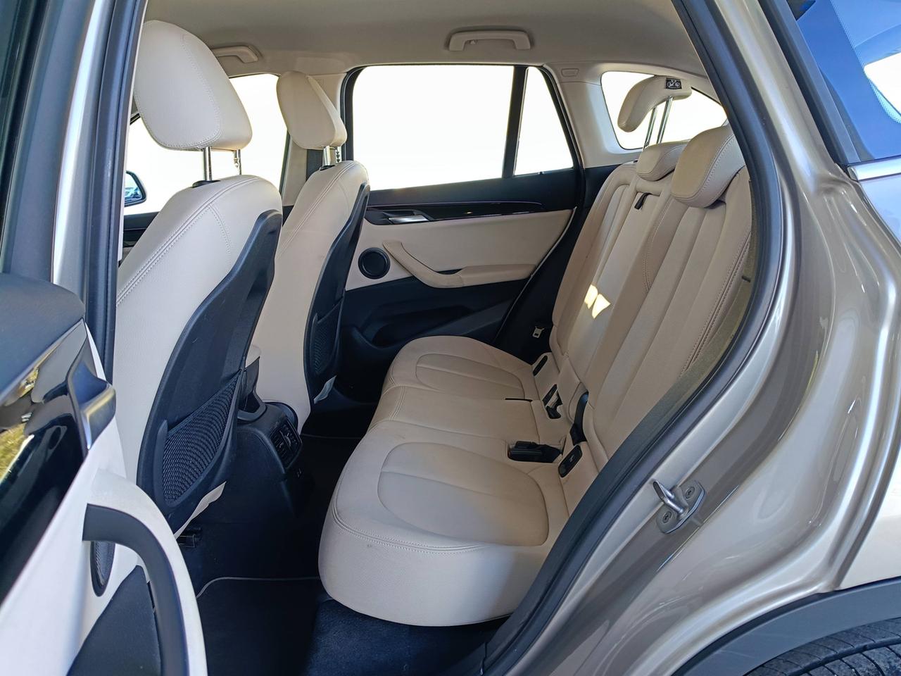 BMW X1 F48 2019 - X1 sdrive18d xLine Plus auto