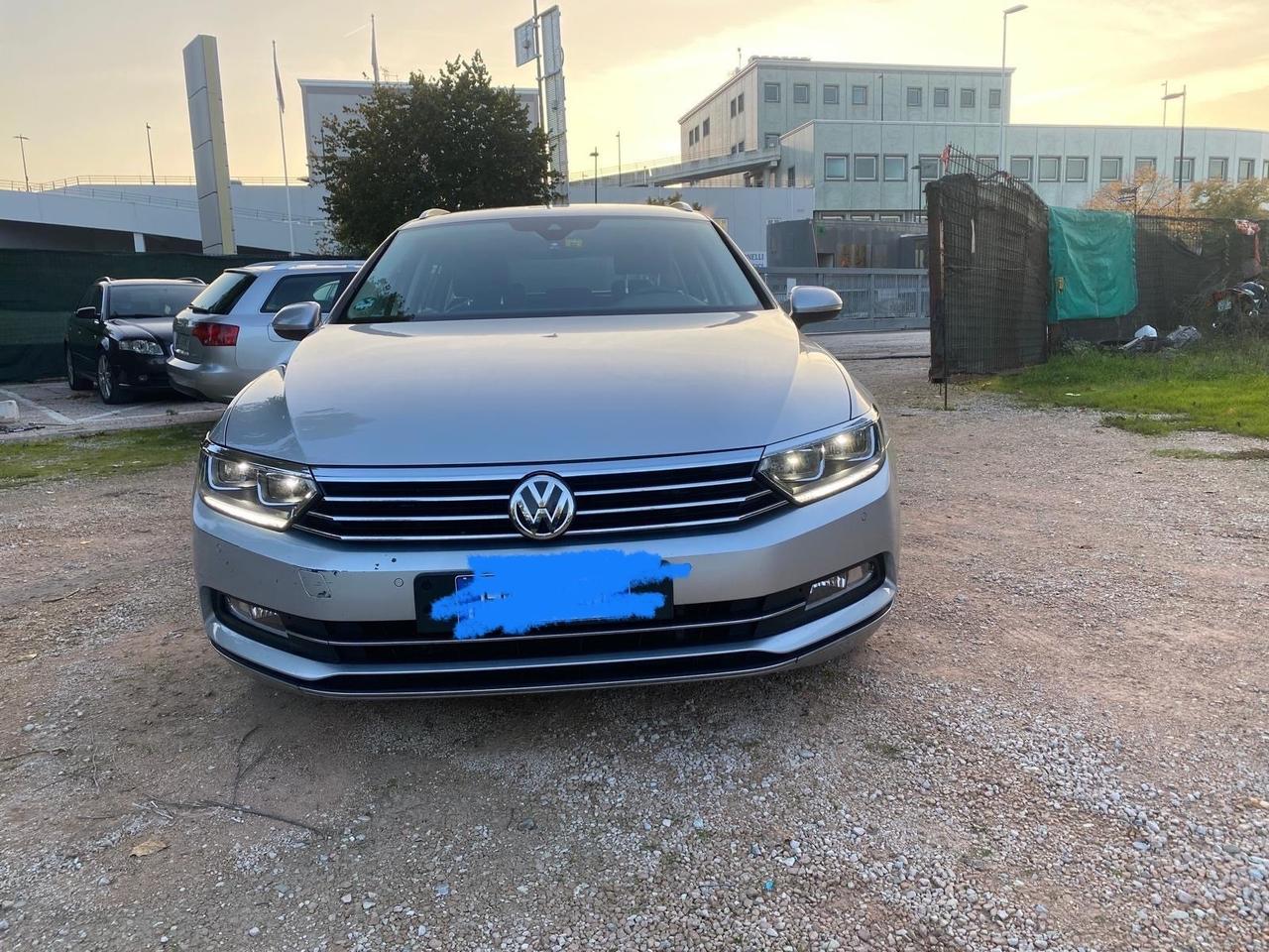 Volkswagen Passat Variant 2.0 TDI SCR 190 CV 4MOTION DSG Executive BMT