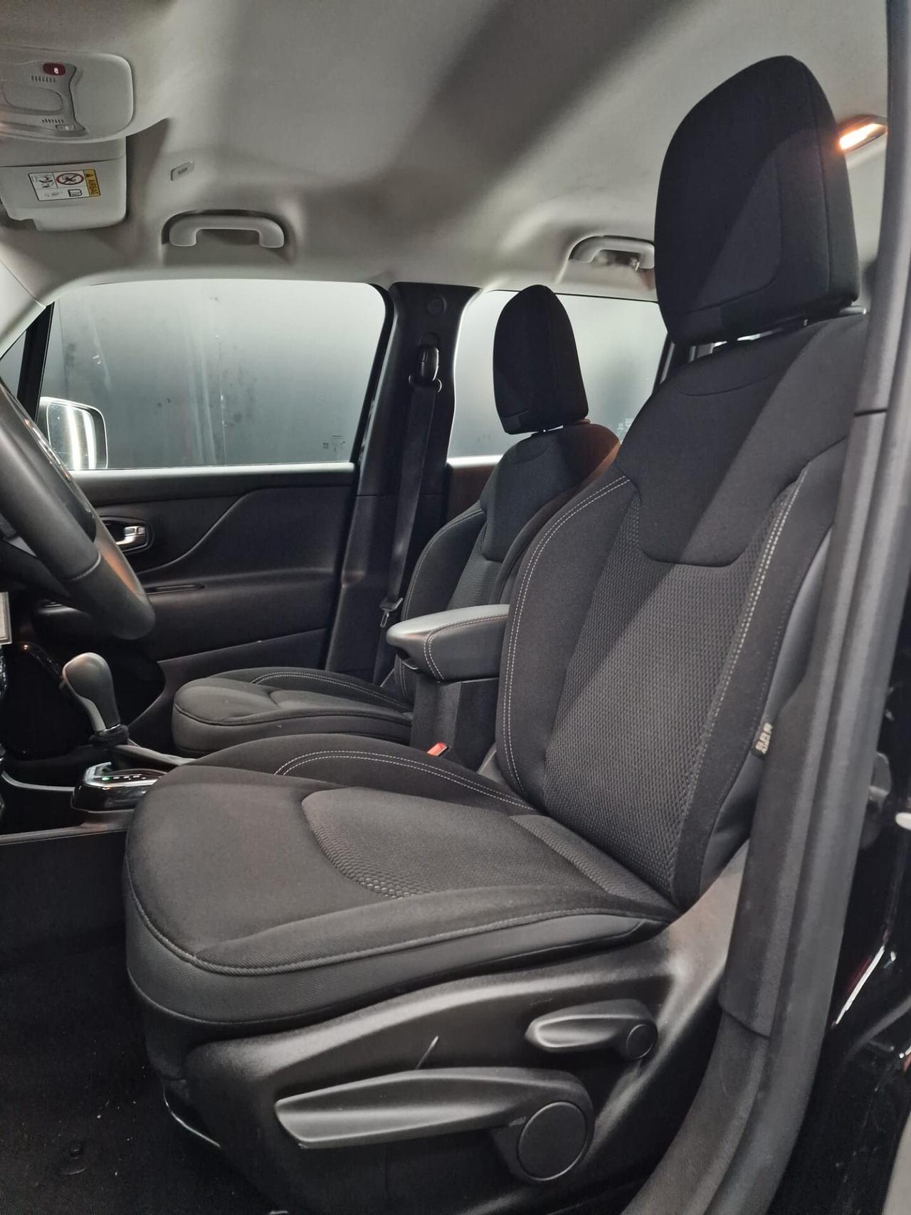 Jeep Renegade 1.5 Turbo T4 MHEV S Night Eagle