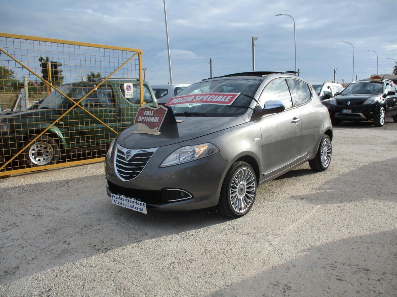 Lancia Ypsilon 1.3 MJT STRAFULL (TETTO APRIBILE)