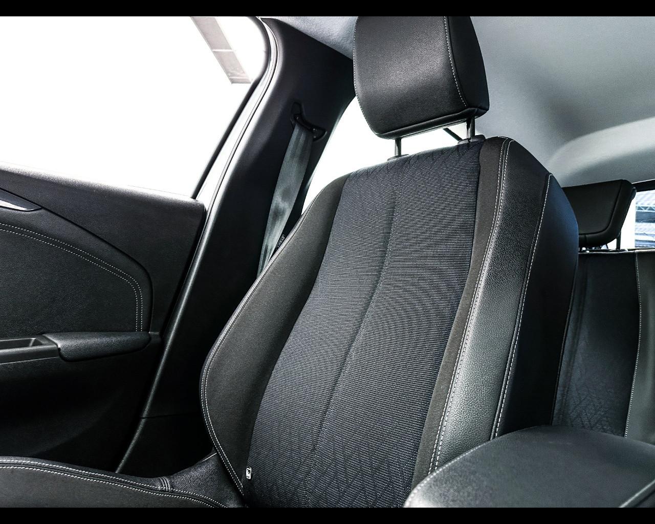 OPEL Corsa 6ª serie - Corsa 1.5 D 100 CV Elegance