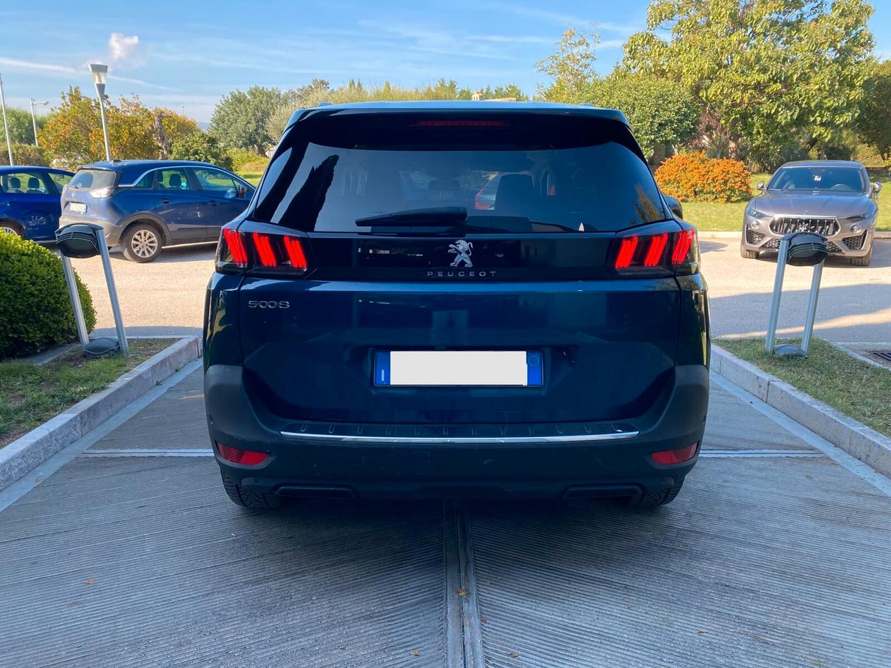 Peugeot 5008 BlueHDi 130 S&S EAT8 Allure Pack