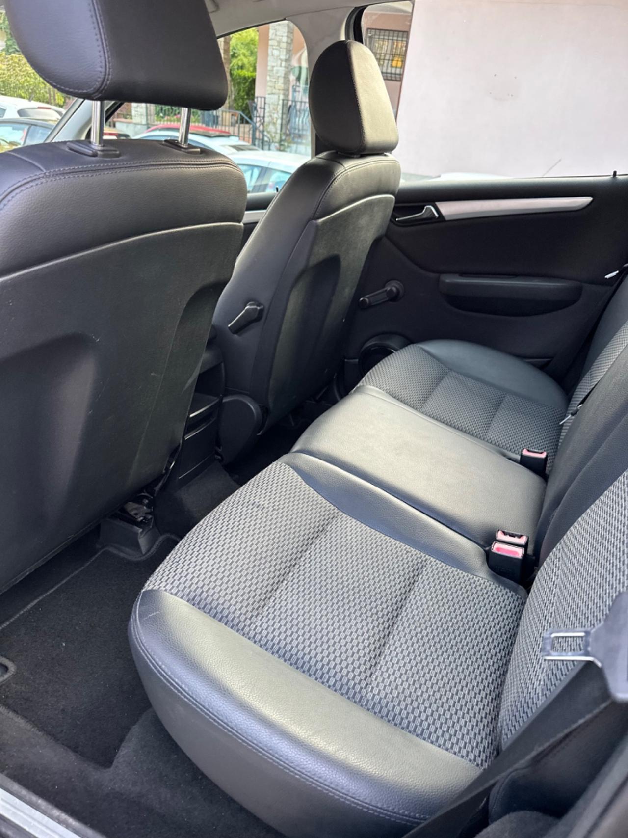 Mercedes-benz A 160 AUTOMATIC AVANTGARDE UNICOPR NEOPAT