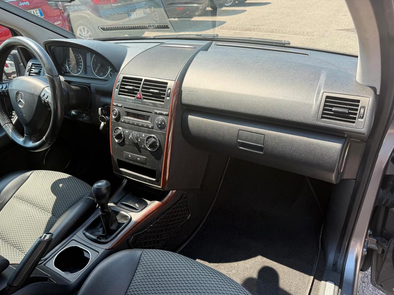 Mercedes-benz A 160 BlueEFFICIENCY Elegance