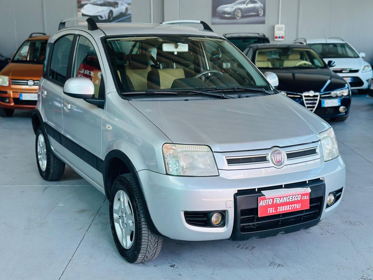 Fiat Panda 1.3 MJT 16V DPF 4x4 Climbing