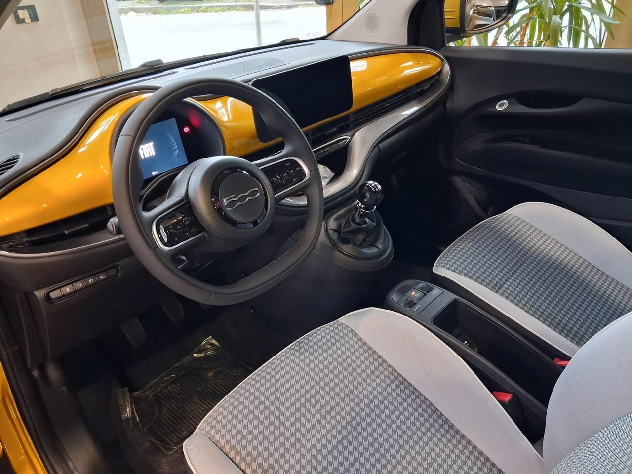 Fiat 500 Berlina Hybrid Torino