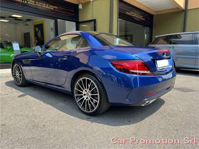 MERCEDES-BENZ SLC 200 Premium