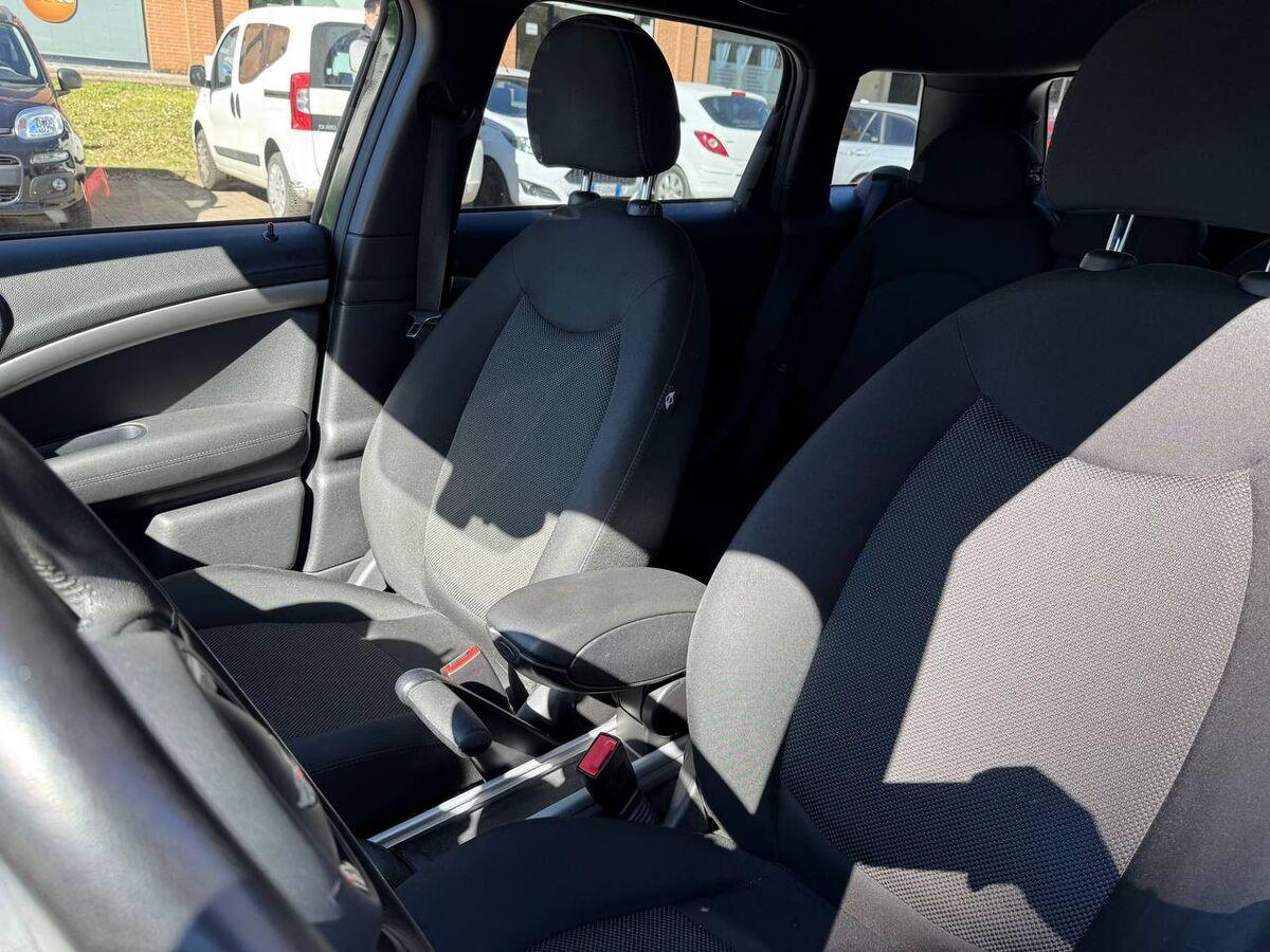 Mini Countryman 2.0 Cooper D Business auto E6