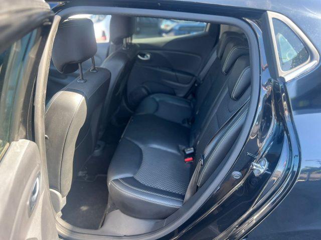 RENAULT Clio TCe 90 5 porte Moschino Zen