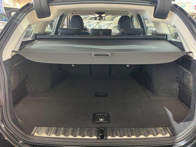 BMW 318 d Touring Business Adva."18 Sport/Navi/Led/Telec.