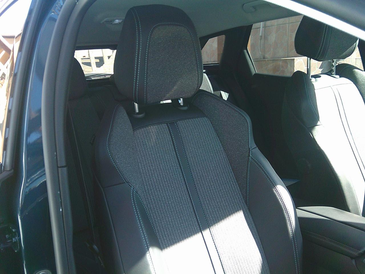 Peugeot 3008 BlueHDi 130 S&S EAT8 Allure Pack
