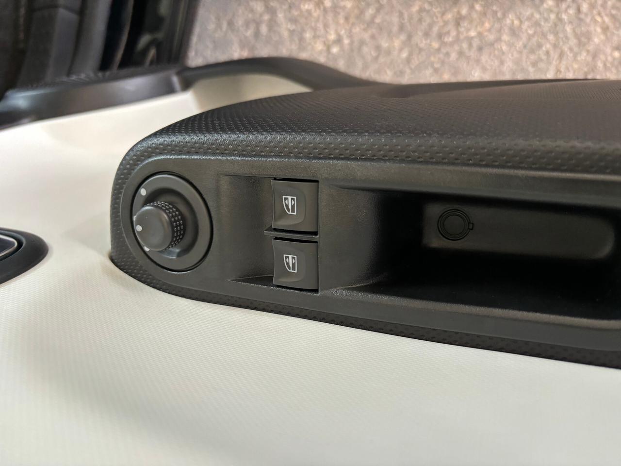 Renault Twingo 1.0 BENZINA 69CV SCe Duel2 NEOPATENTATO