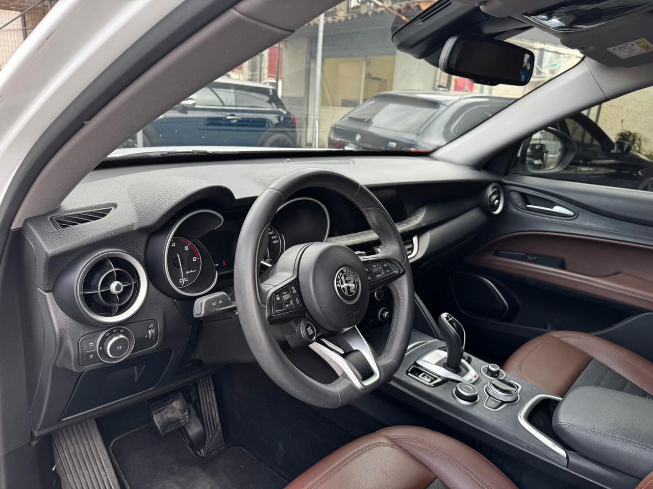 Alfa Romeo Stelvio 2.2 Turbodiesel 160 CV AT8 RWD Super