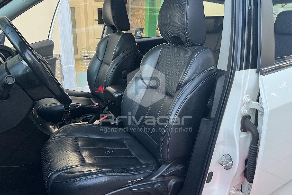 MAHINDRA XUV500 2.2 16V AWD W10