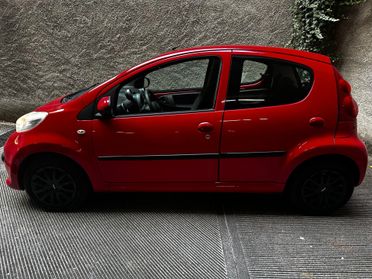 Peugeot 107 1.0 68CV 5p. Sweet Years 2Tronic