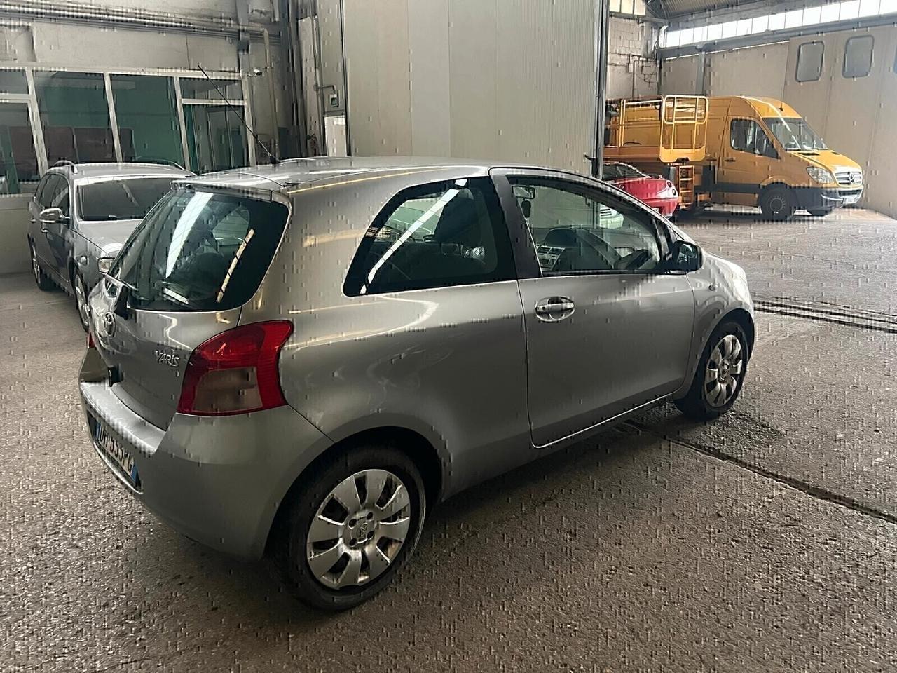 Toyota Yaris 1.3 3 porte M-MT Sol-benz.-2007