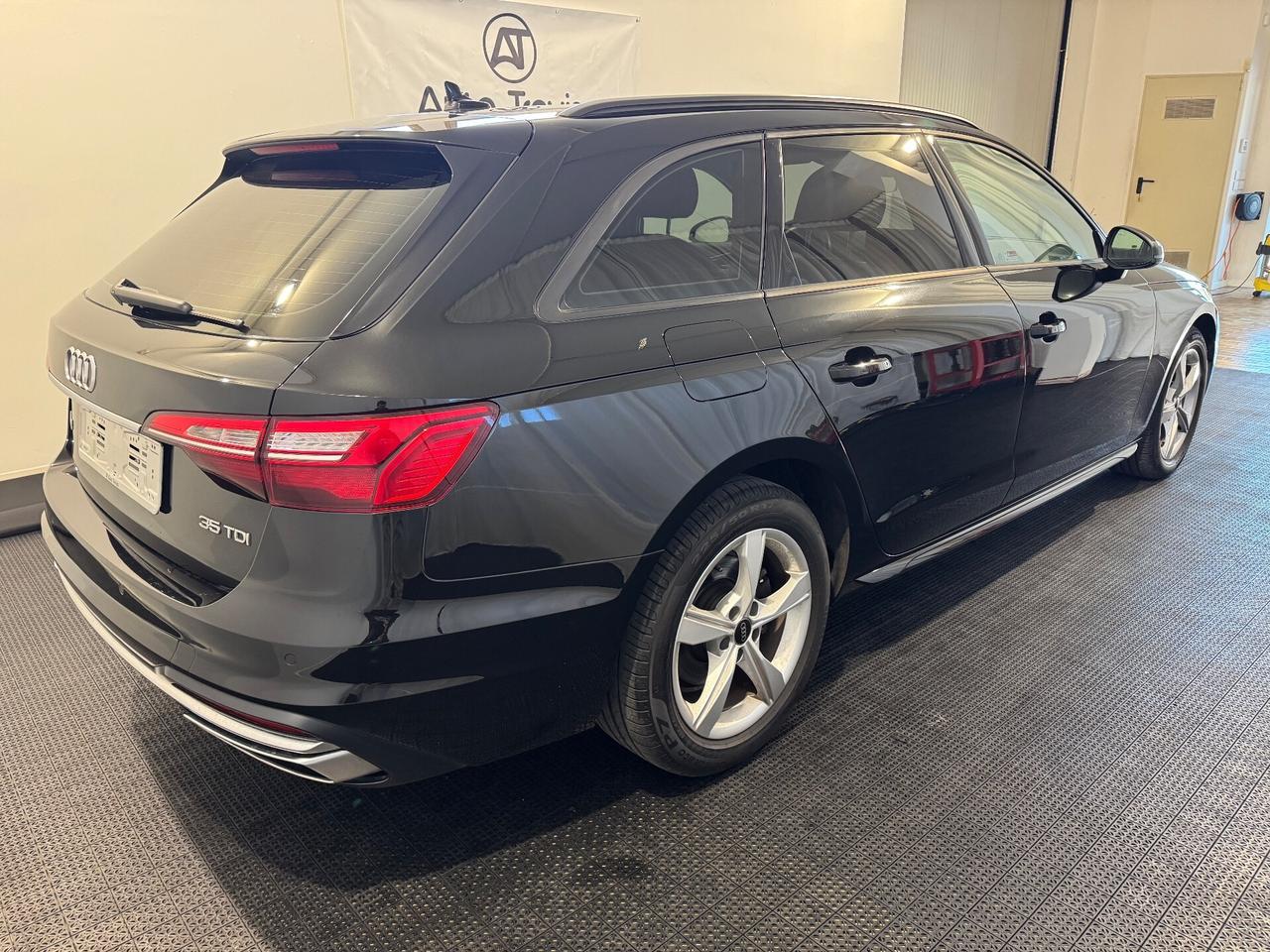 Audi A4 35 TDI/163 CV S tronic Business Advanced