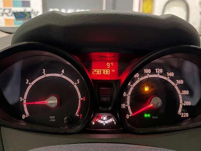 Ford Fiesta 5p 1.2 16v Titanium c/esp E5