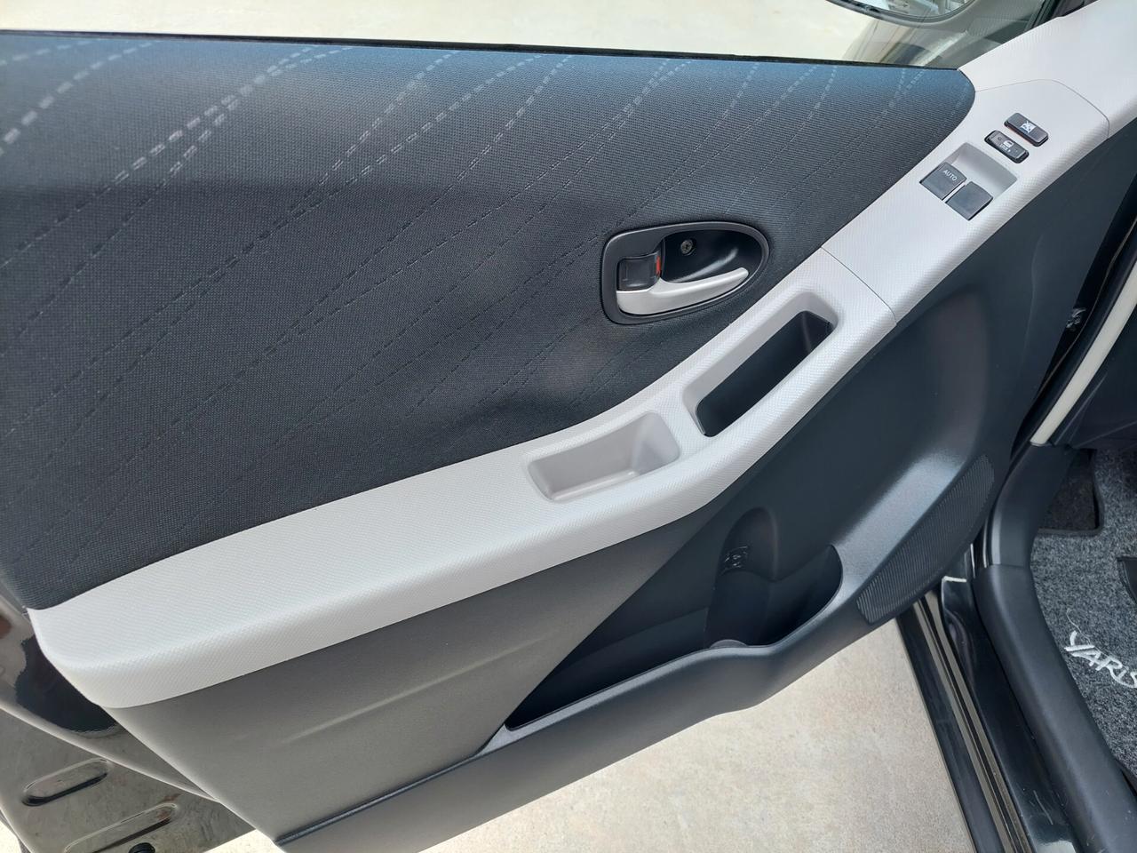 Toyota Yaris 1.4 D-4D 5 porte Sol PERFETTA