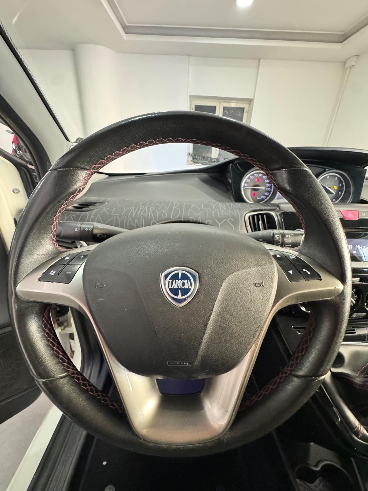 Lancia Ypsilon 1.3 MJT 16V 95 CV 5 porte S&S Platinum