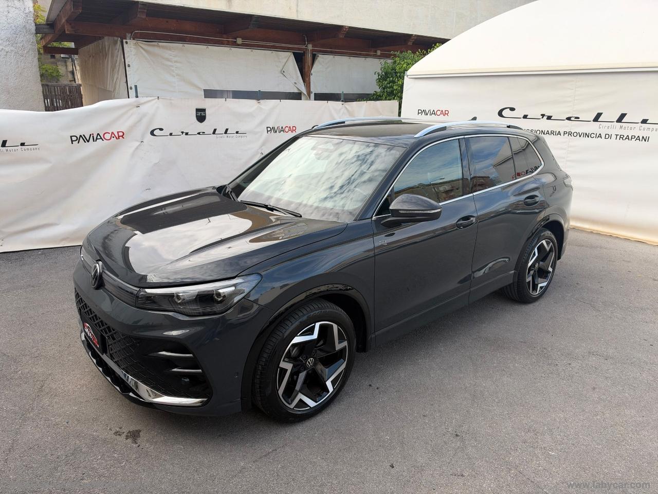 VOLKSWAGEN Tiguan 2.0 TDI 150 CV DSG R-Line