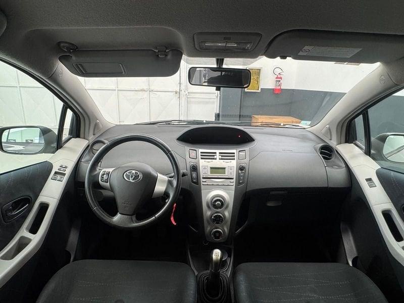 Toyota Yaris Yaris 5p 1.3 Sol