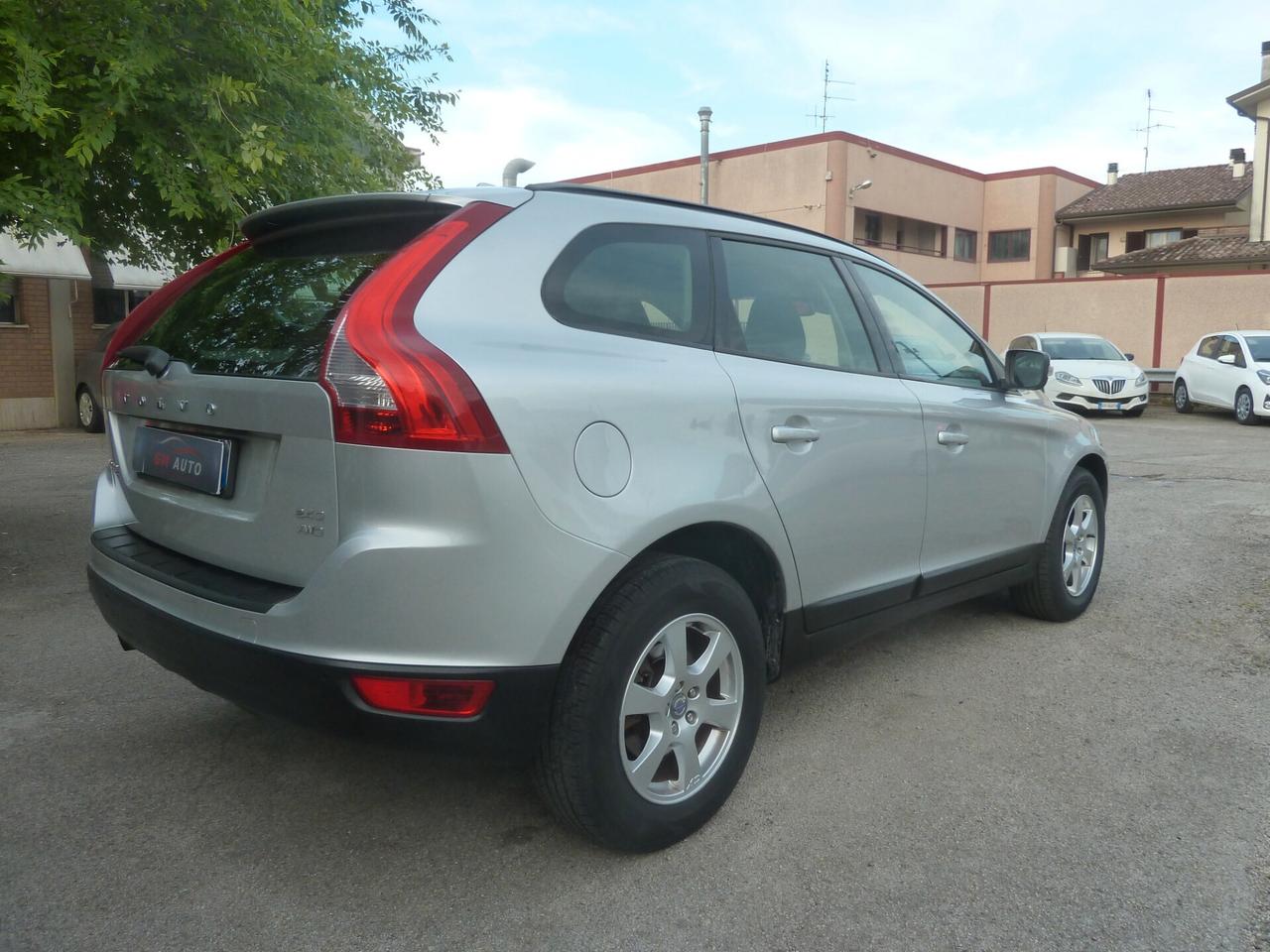 Volvo XC60 2.4 D 163 CV AWD Summum