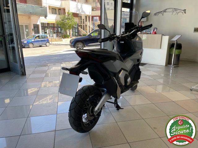 HONDA X-ADV 750 GRIGIO OPACO *2.377 Km