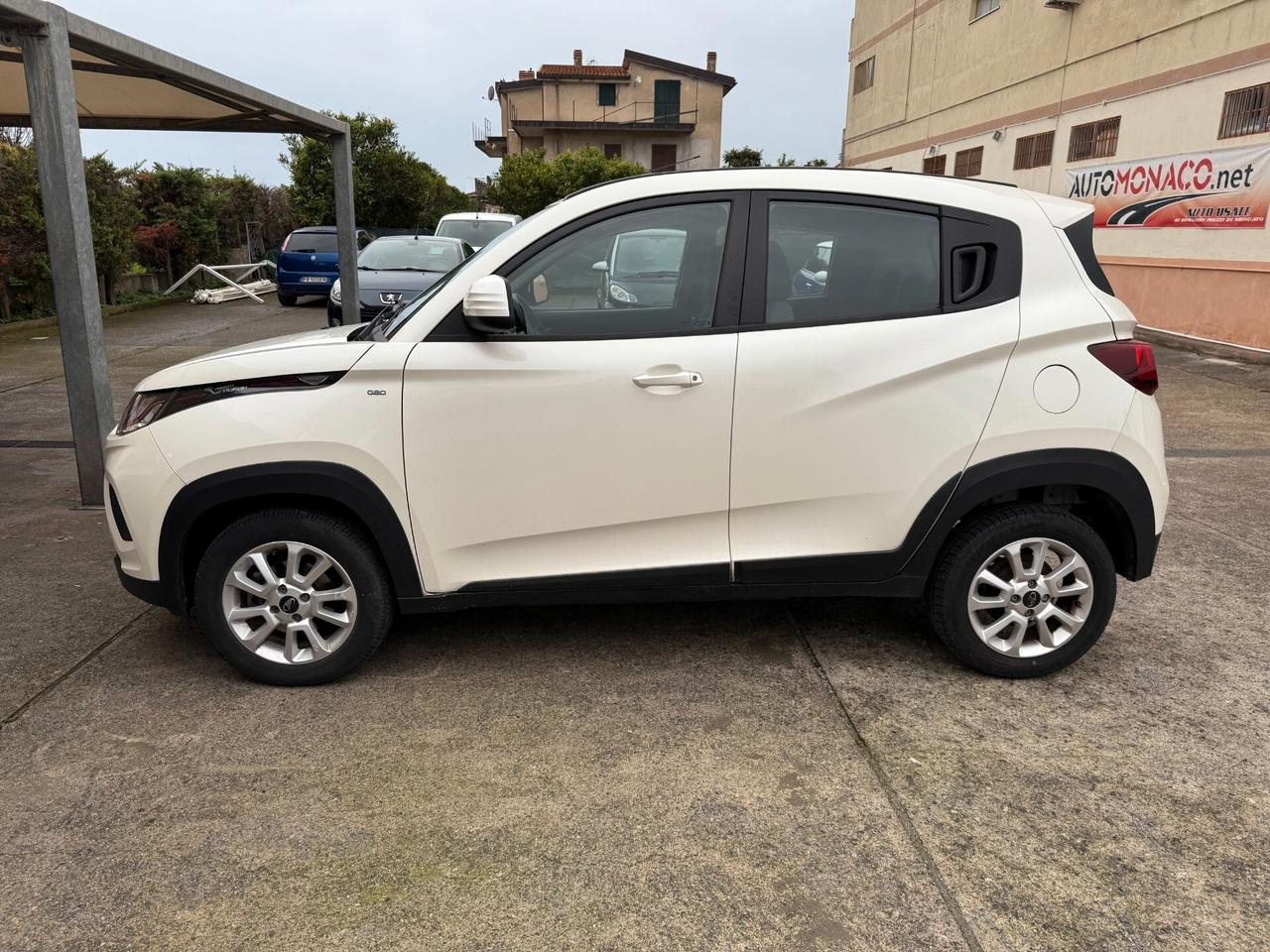 Mahindra KUV100 1.2 VVT K6