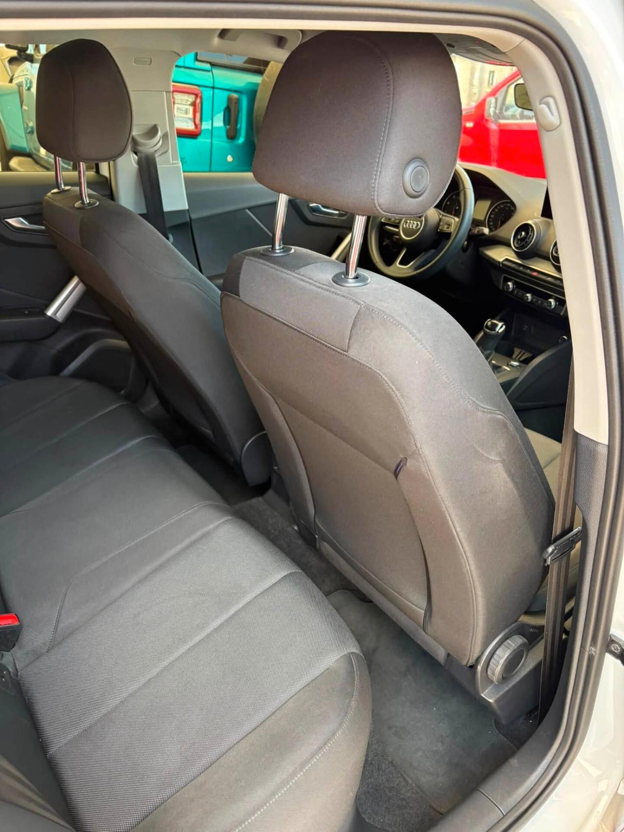 Audi Q2 30 TDI S tronic Business Advanced