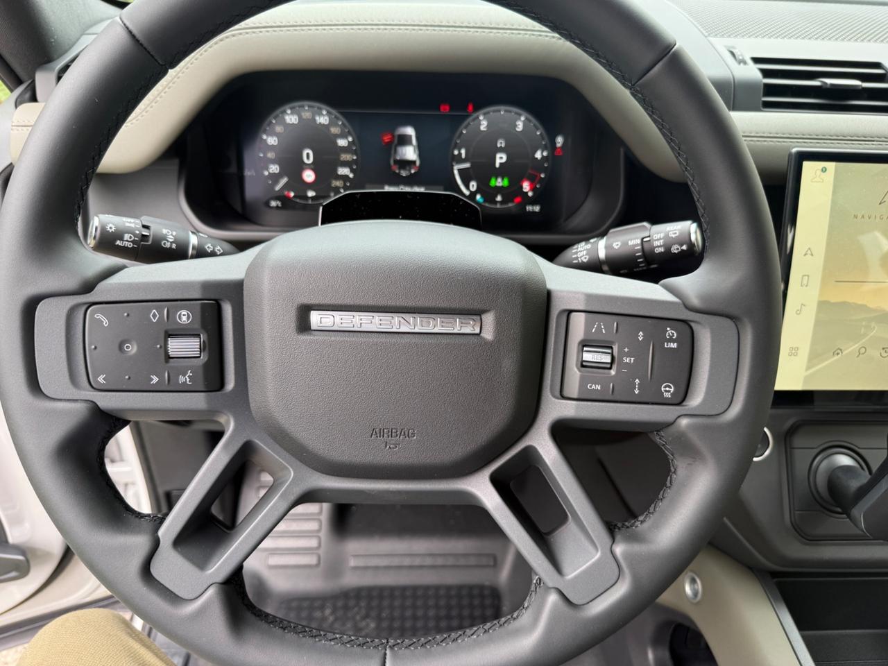 Land Rover Defender 110 250 CV - NUOVA UNICA