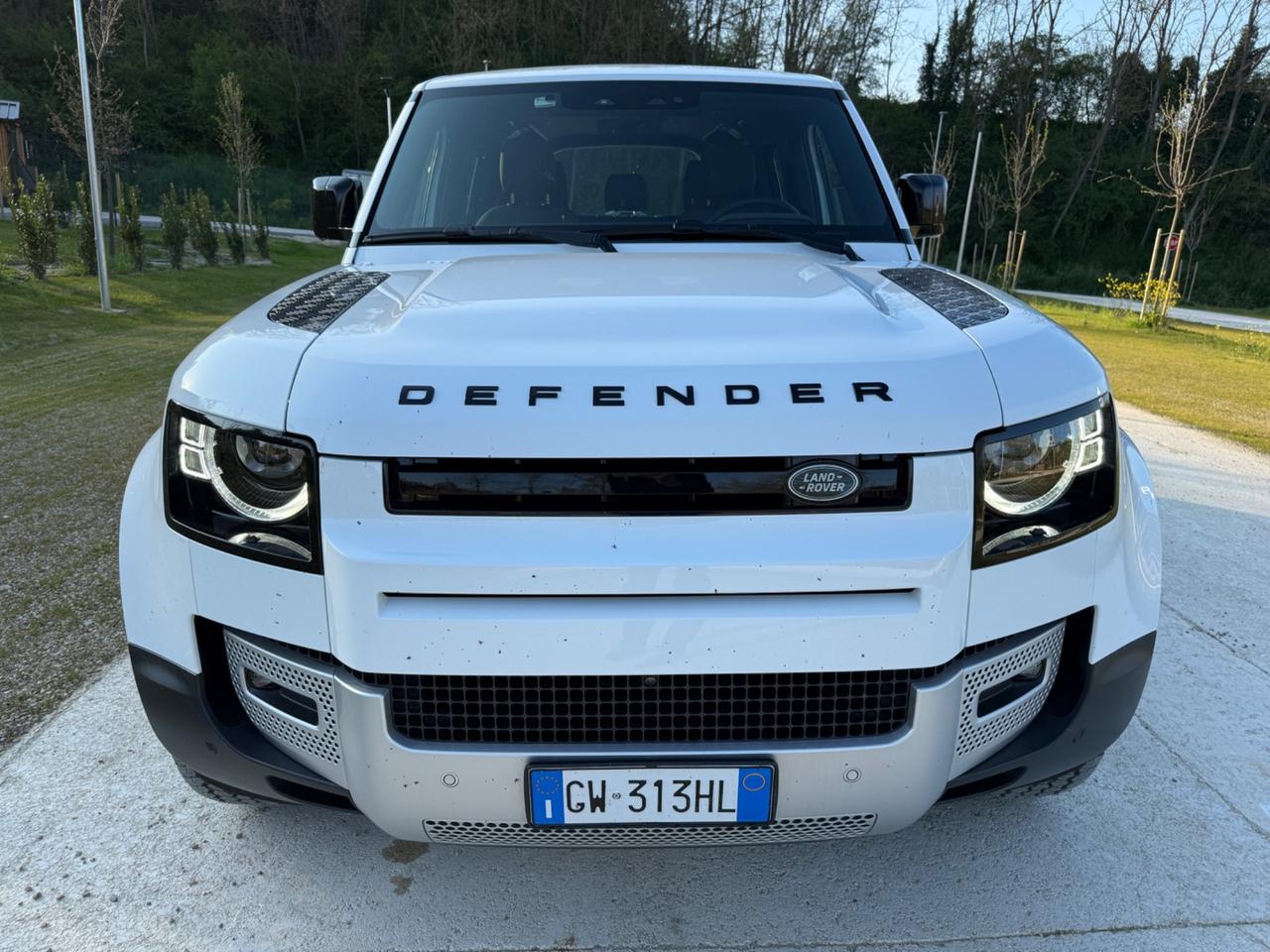 Land Rover Defender 110 3.0D I6 250 CV - LEASING SUBENTRO