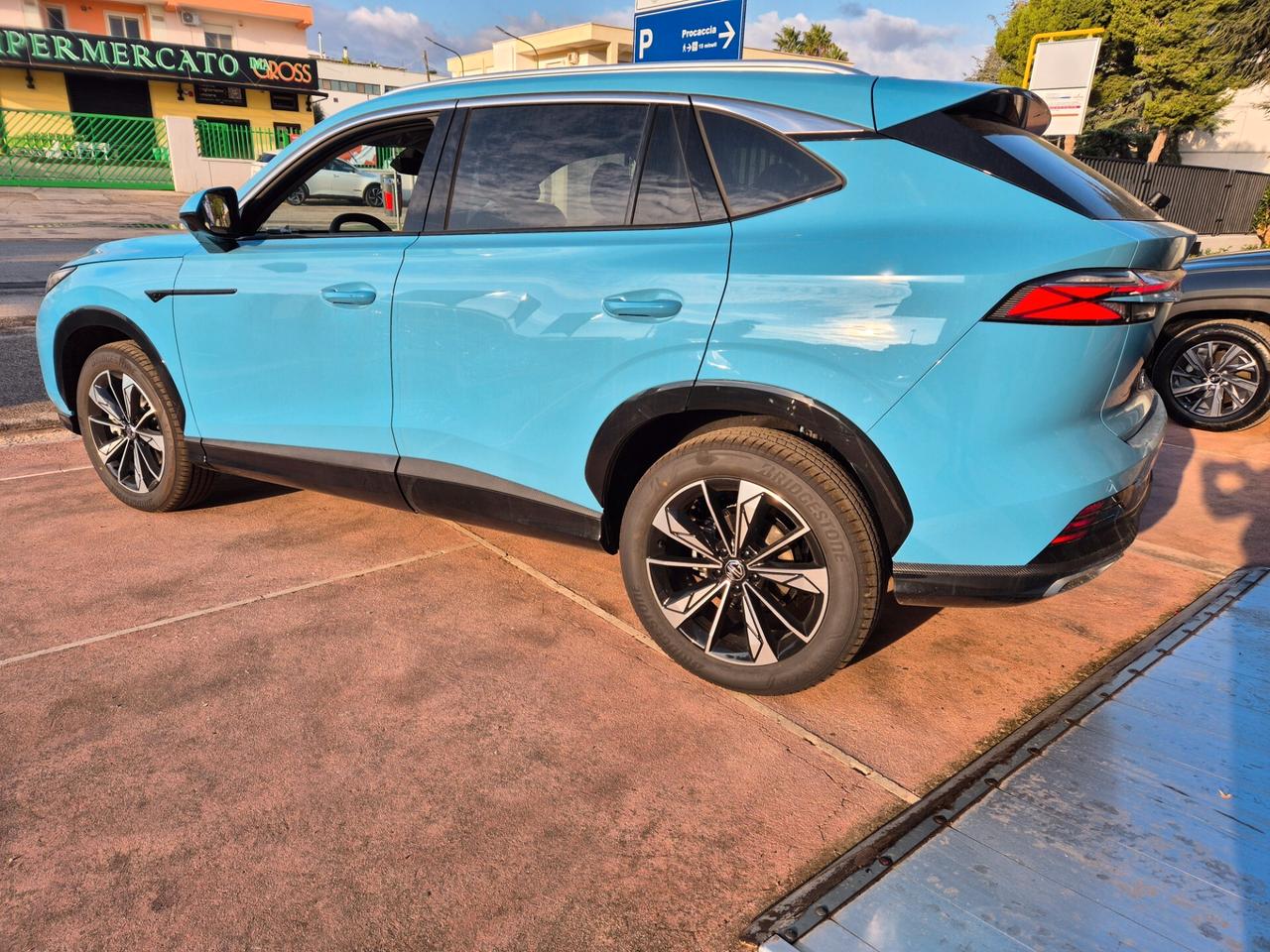 Mg Nuova HS 1.5 Luxury 170CV MT